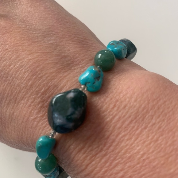 Genuine Turquoise & Aventurine sterling silver stretch bracelet - Picture 2 of 2